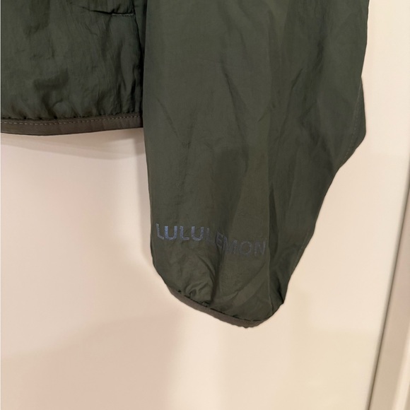 lululemon Women’s InsulEight Cold-Weather Run Shell in green - Picture 2 of 14